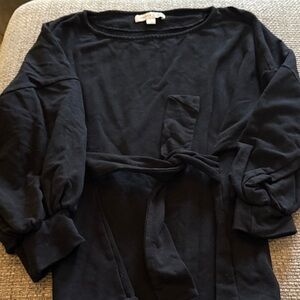 Like new amour vert black top with tie front